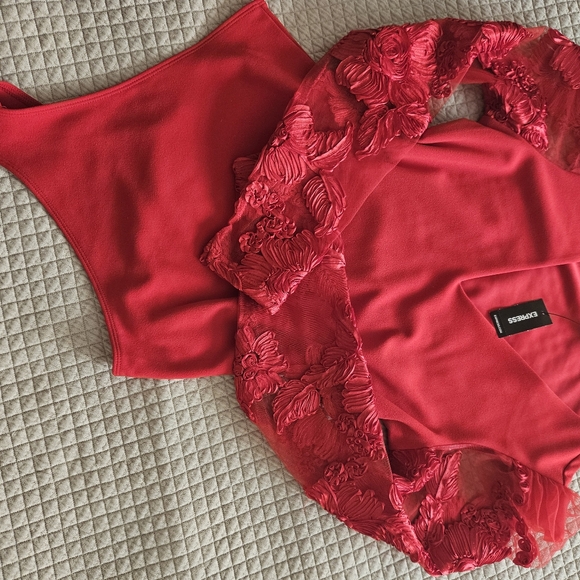RED BODY SUIT SIZE M/ NWT - Picture 10 of 12